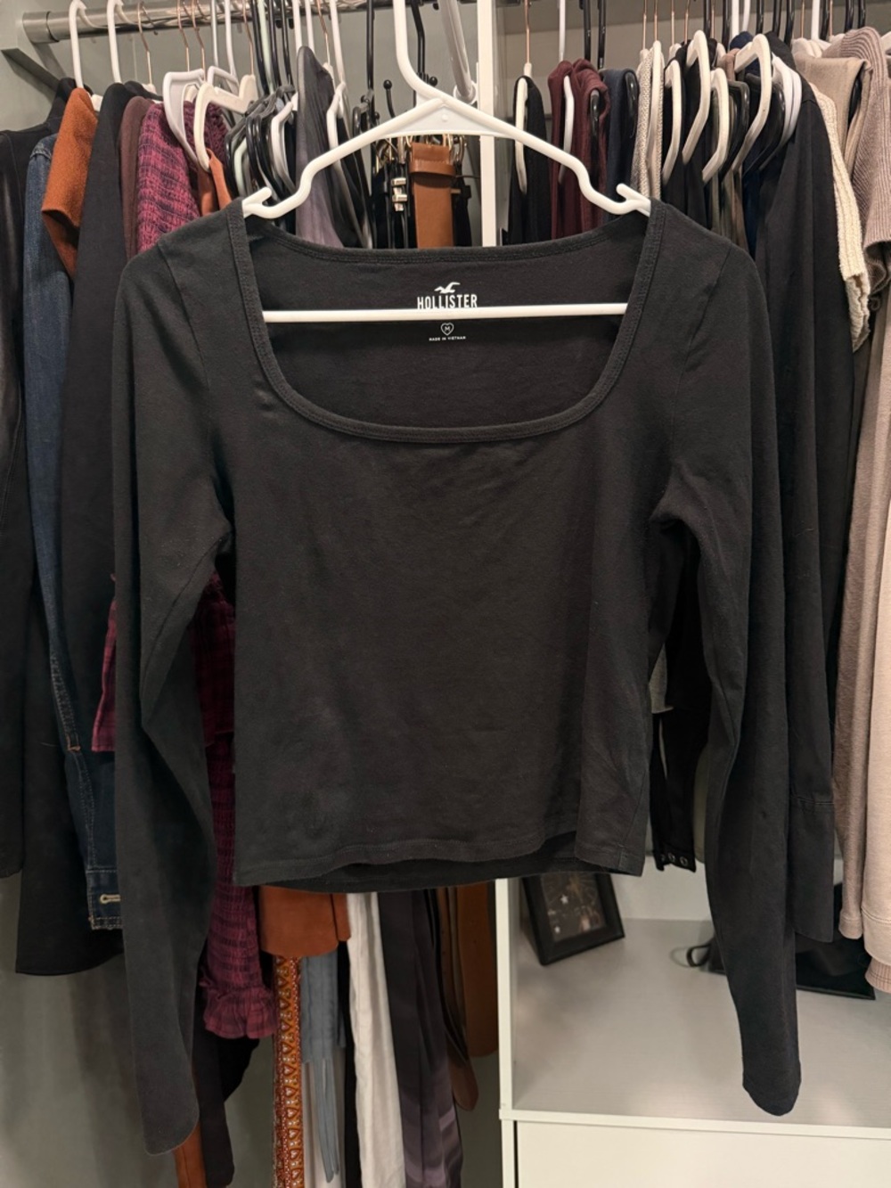 Hollister Long Sleeve Crop Top Medium